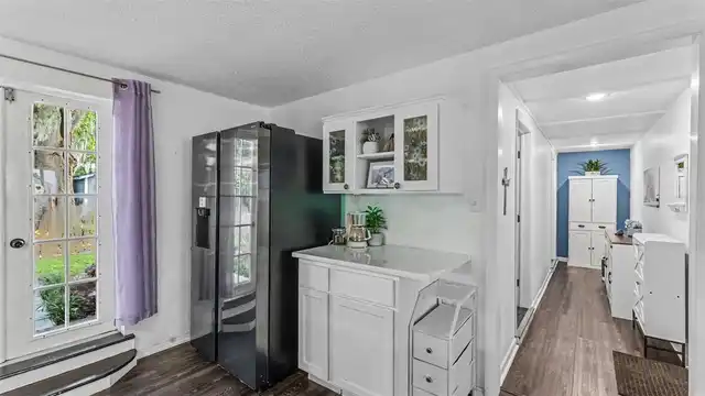 Listing Photo 17
