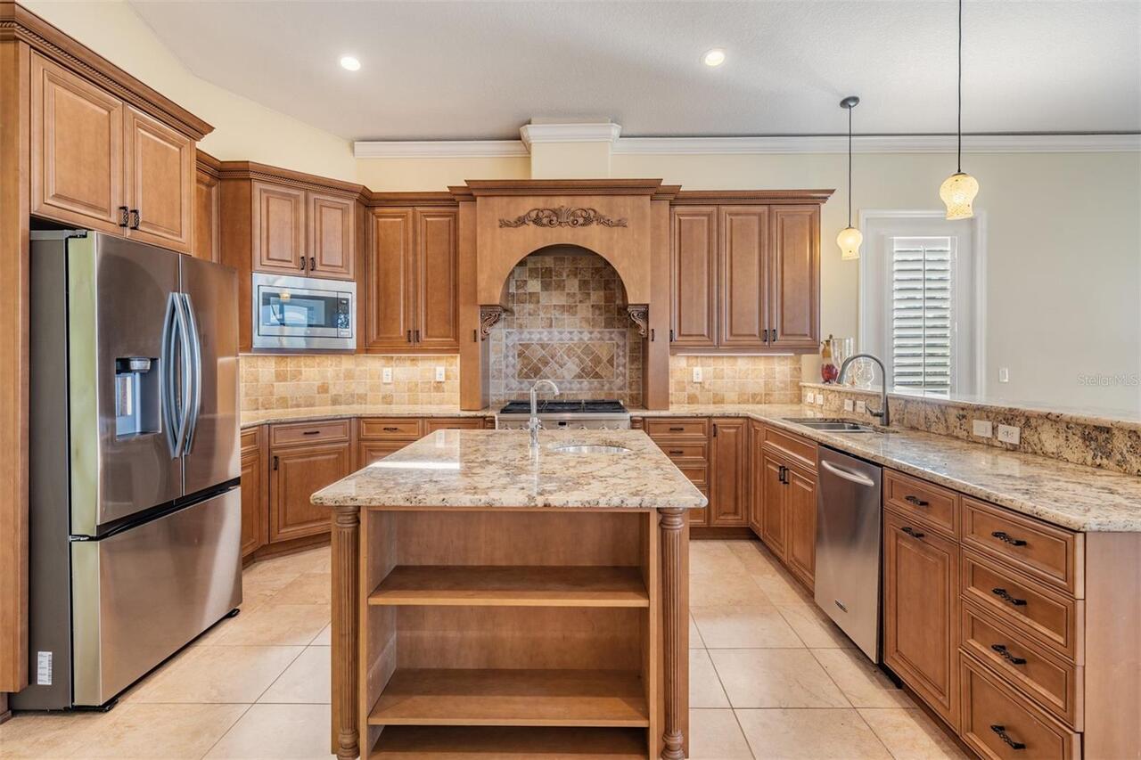 Listing Photo 17