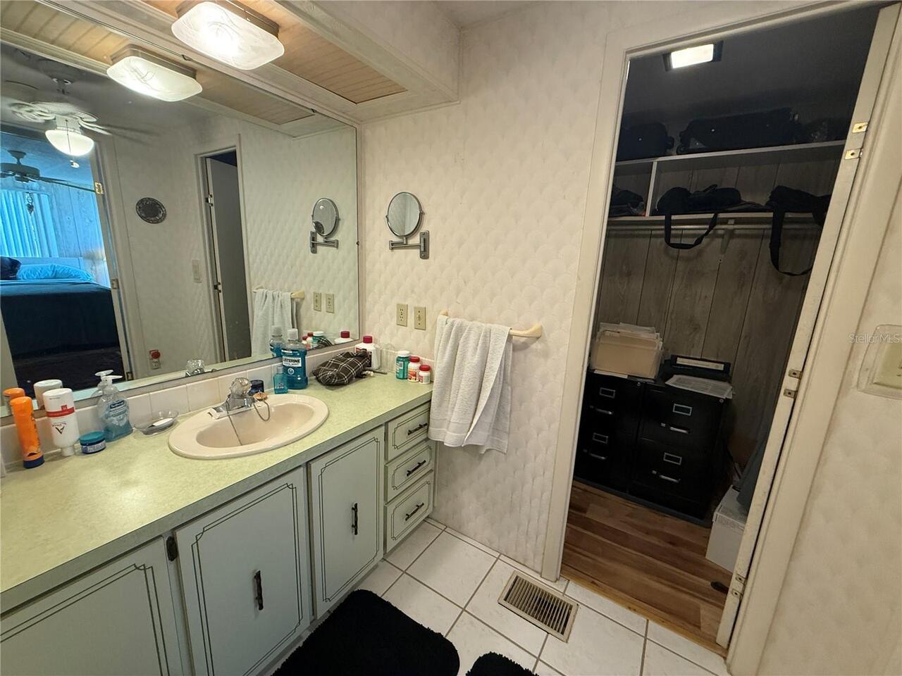 Listing Photo 11