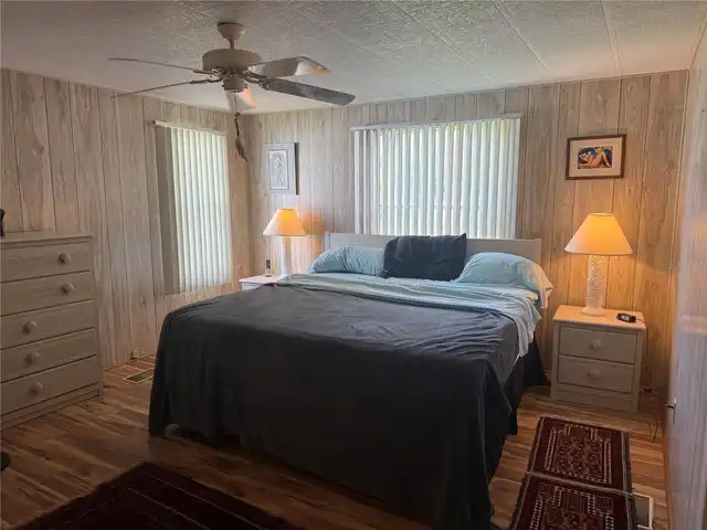 Listing Photo 10
