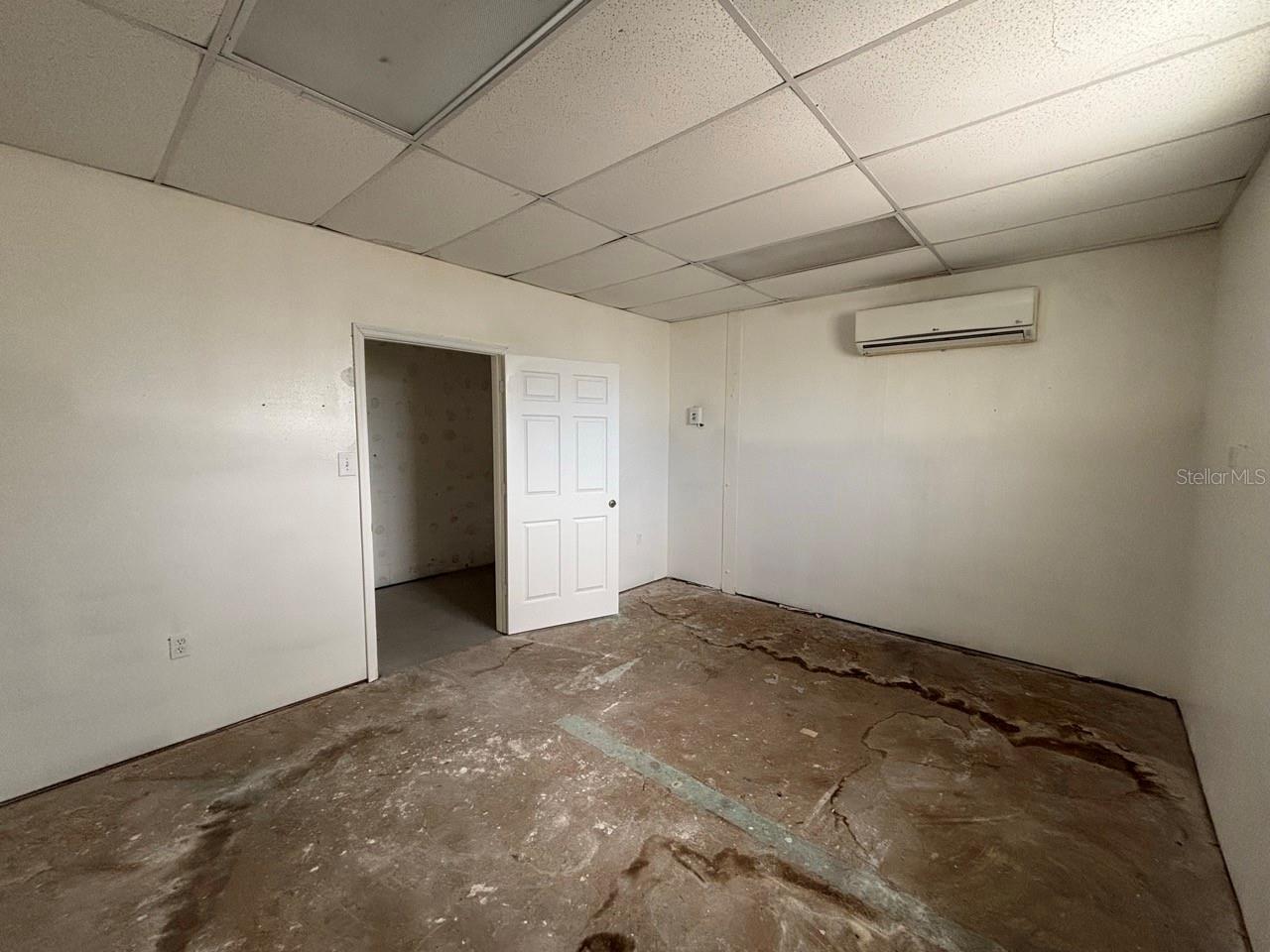 Listing Photo 11
