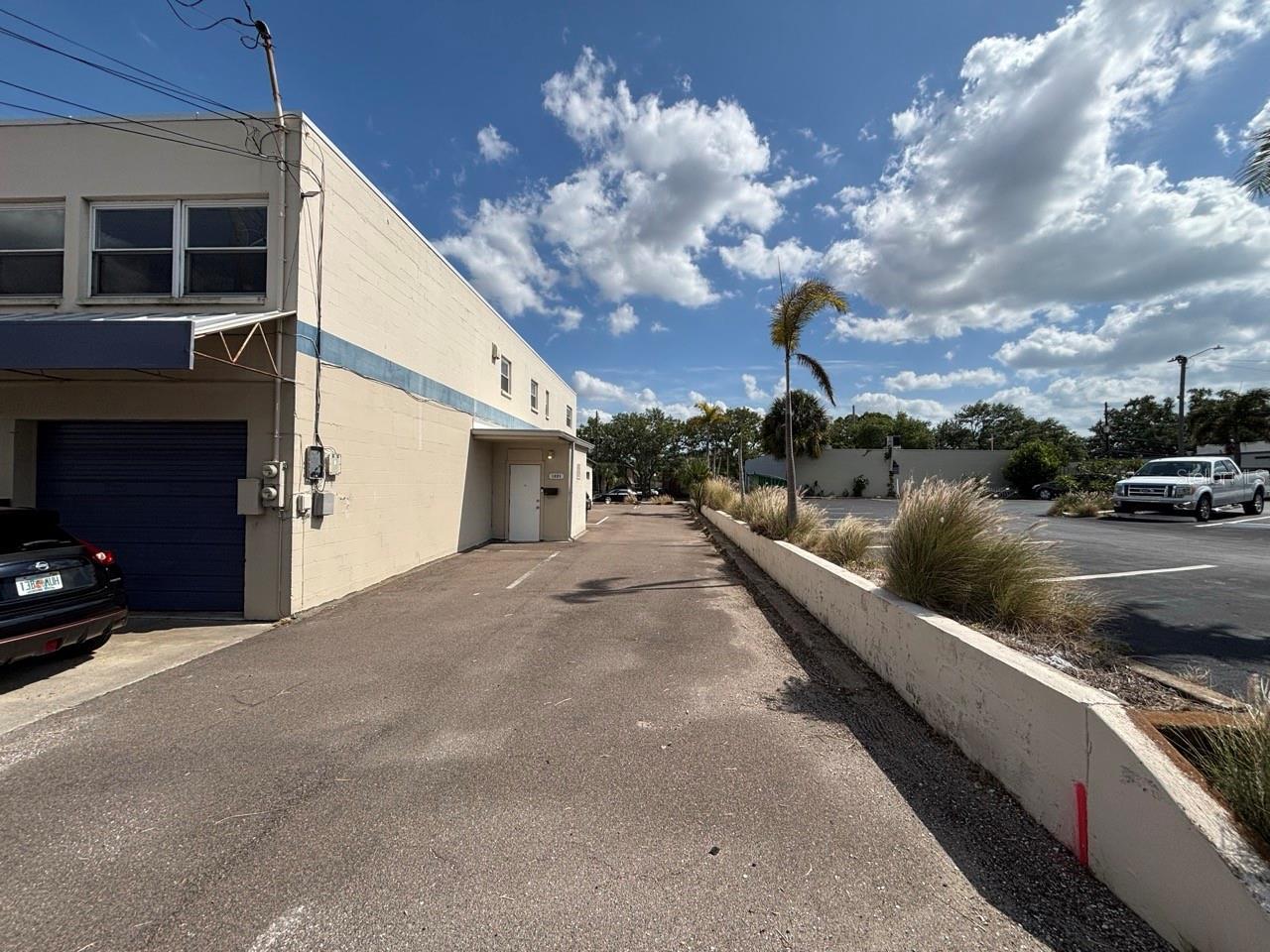 Listing Photo 16