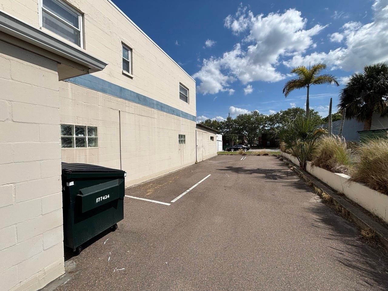 Listing Photo 17