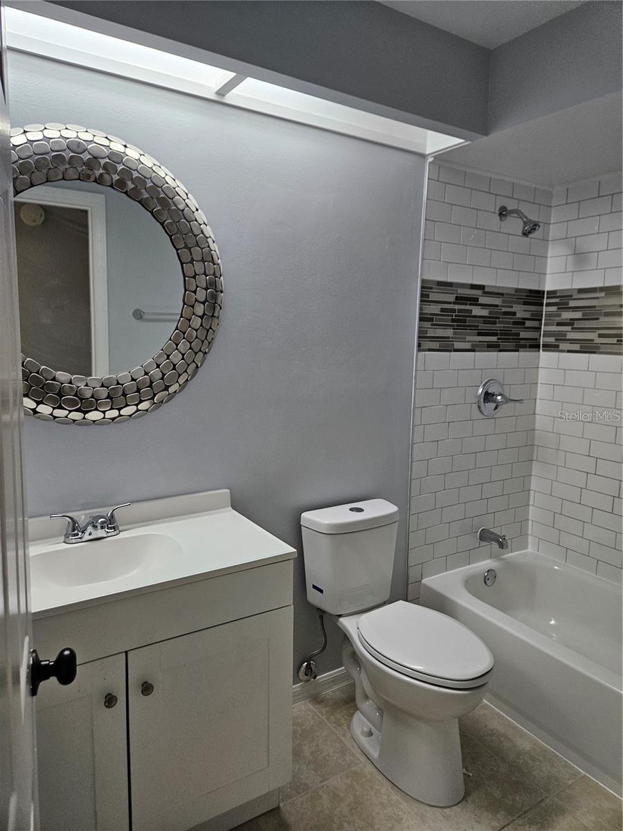 Listing Photo 12