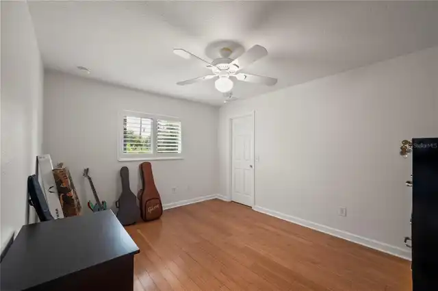 Listing Photo 23