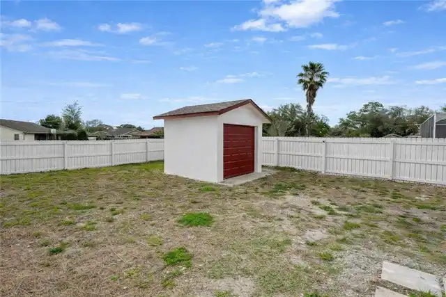 Listing Photo 9