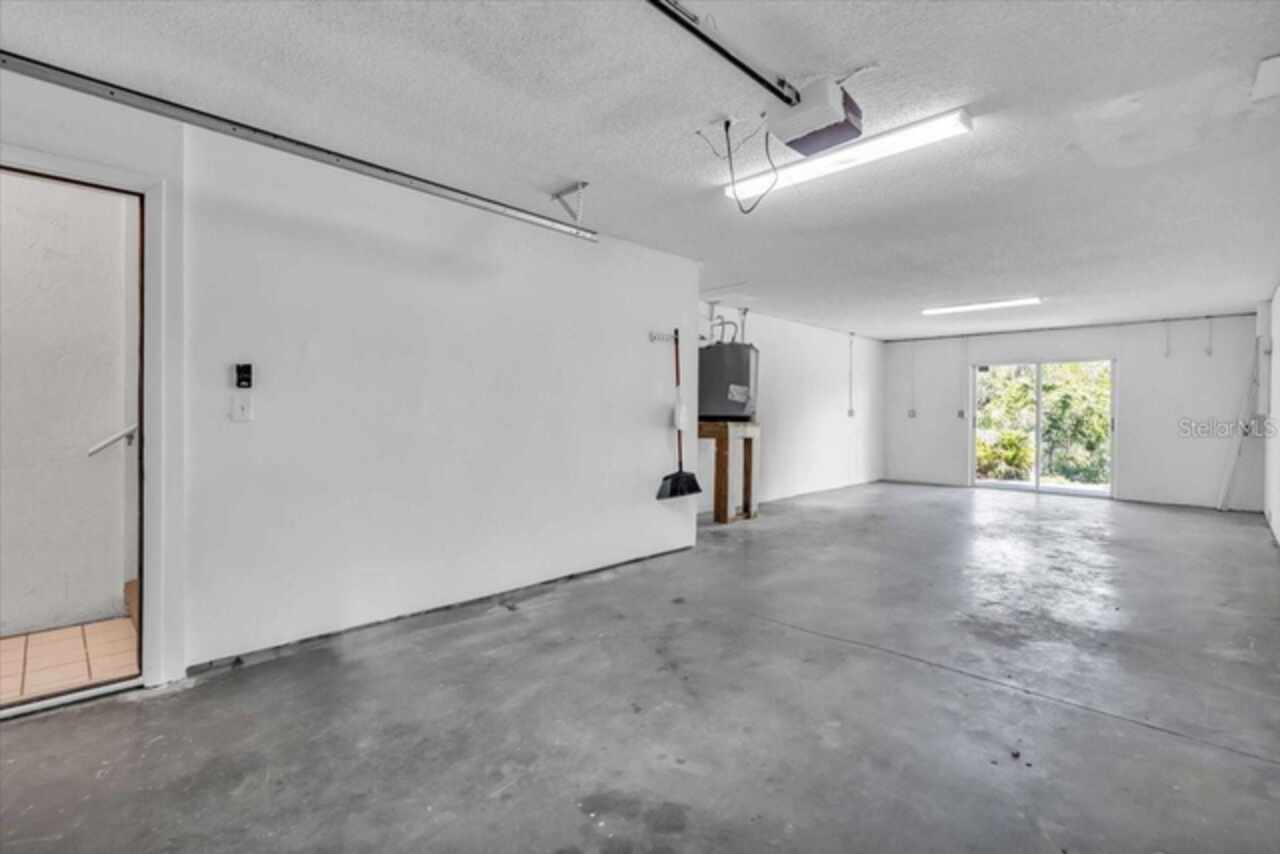 Listing Photo 14
