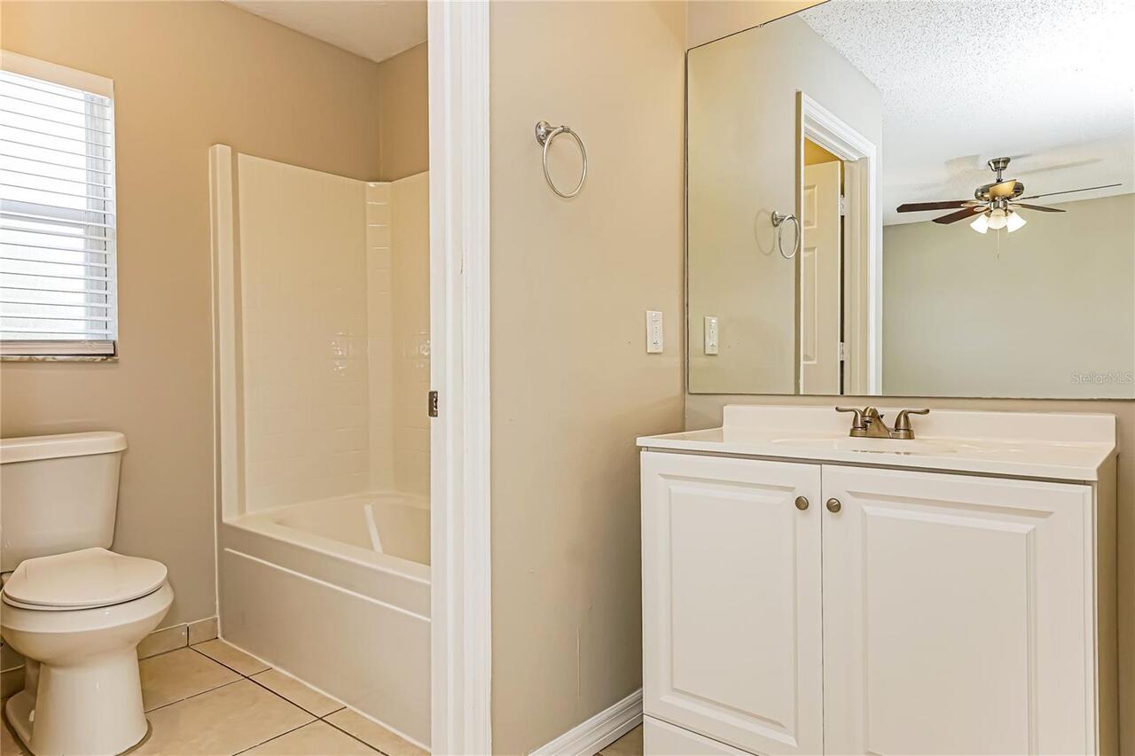 Listing Photo 11