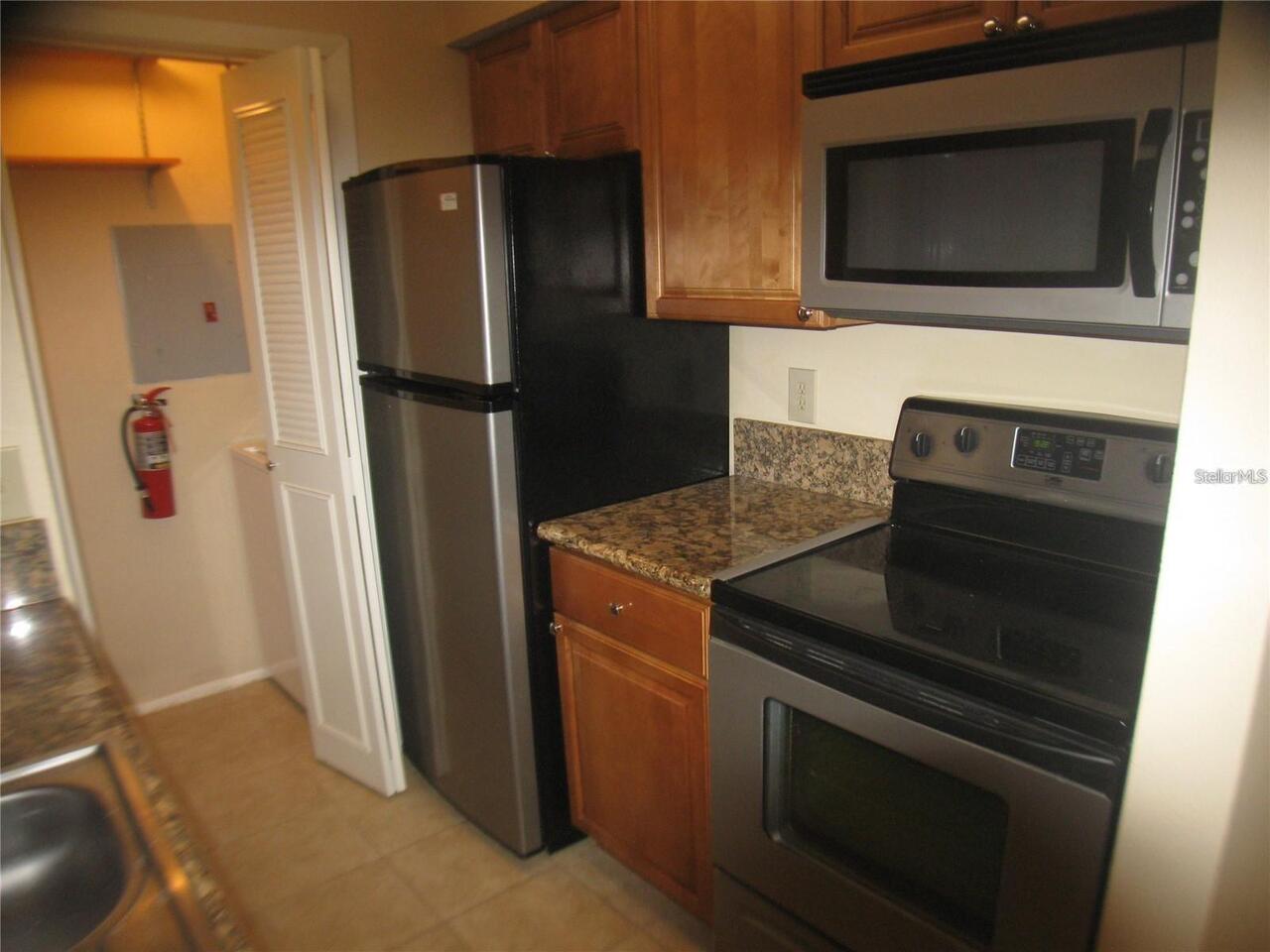 Listing Photo 9
