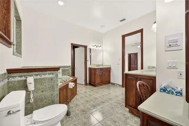 Listing Photo 25