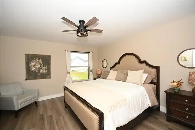 Listing Photo 14