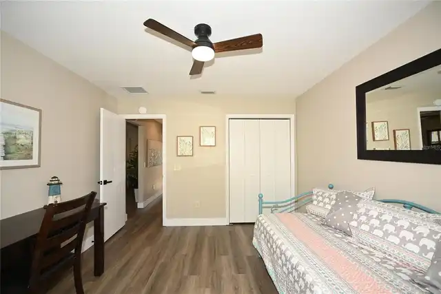 Listing Photo 20
