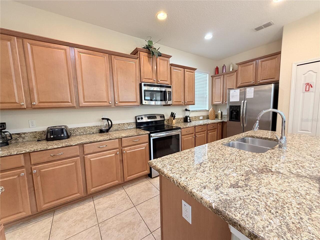 Listing Photo 10