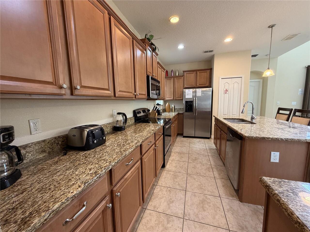 Listing Photo 12