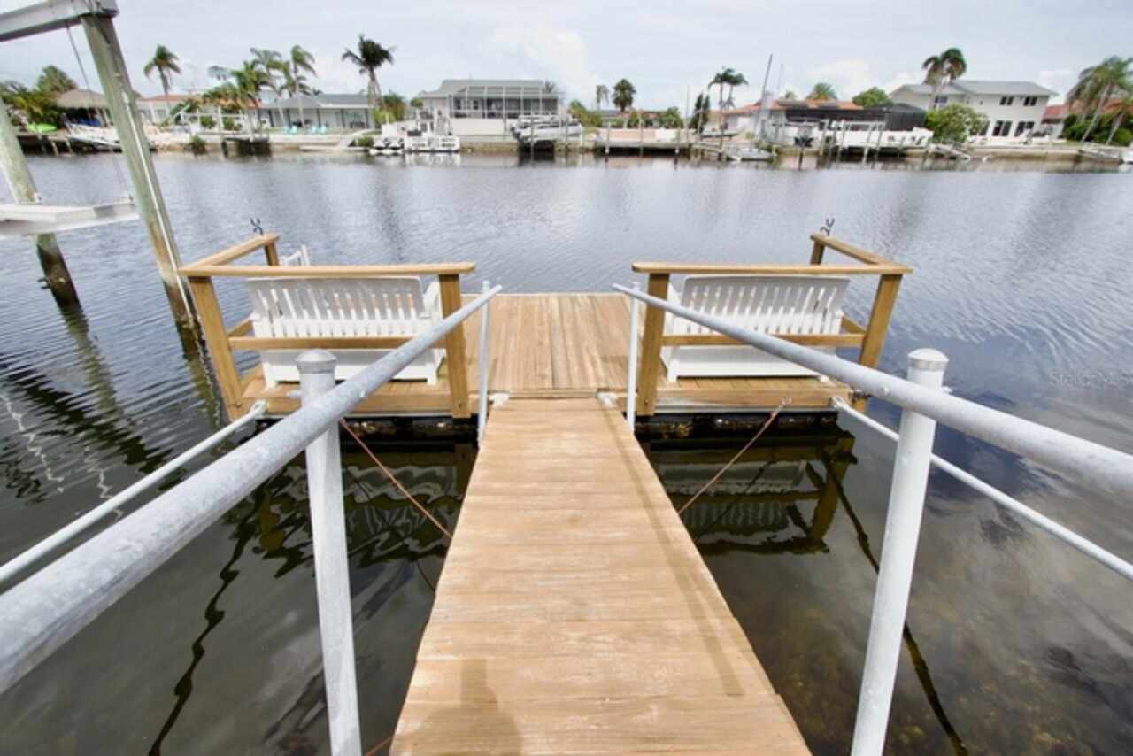 Listing Photo 9