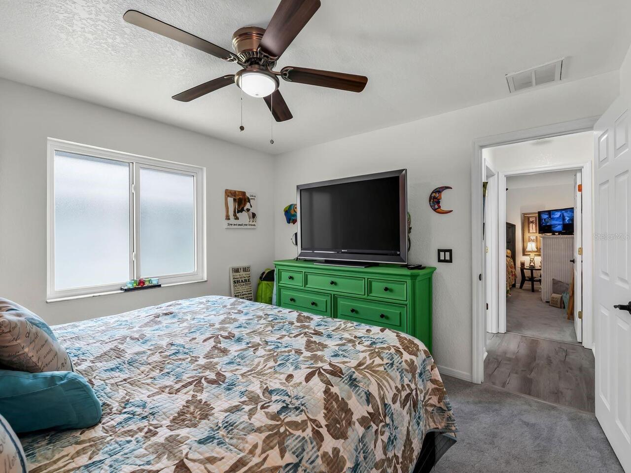 Listing Photo 32