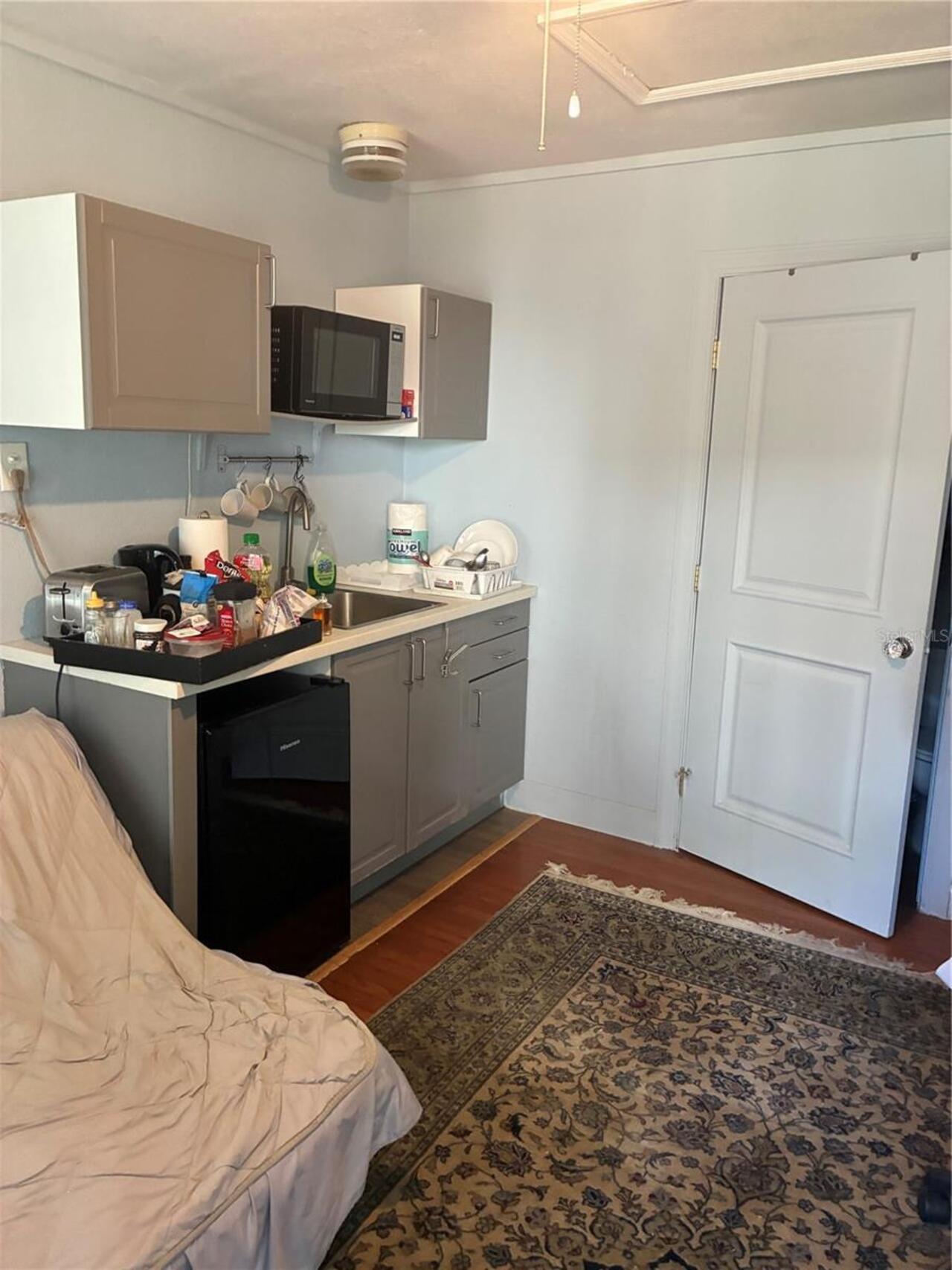 Listing Photo 12