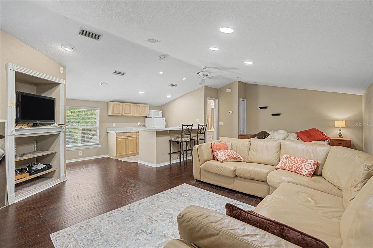 Listing Photo 43