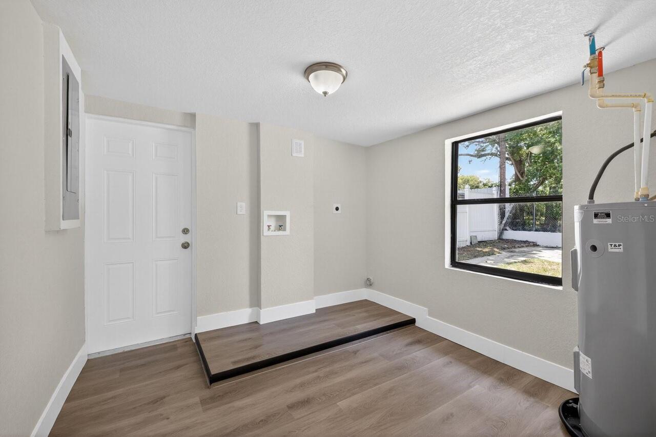 Listing Photo 17