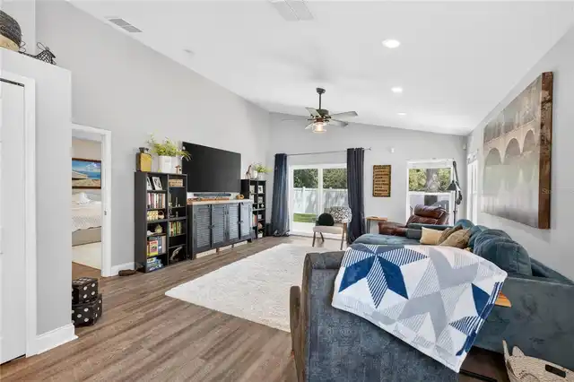 Listing Photo 19