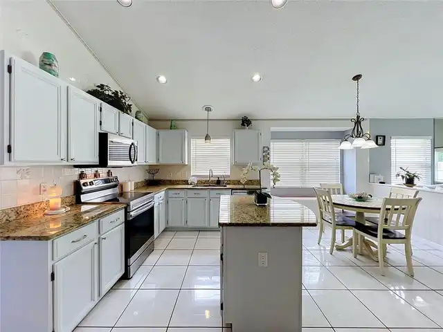 Listing Photo 15