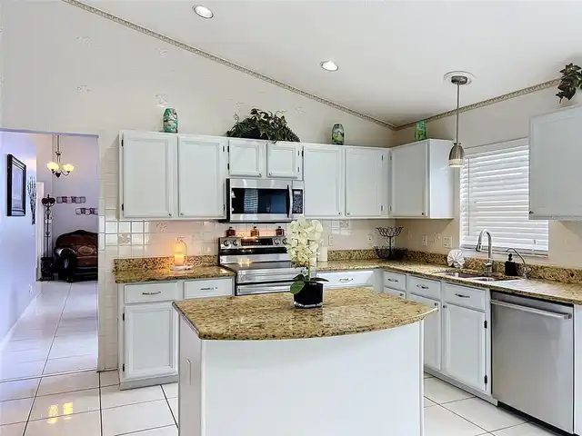 Listing Photo 20