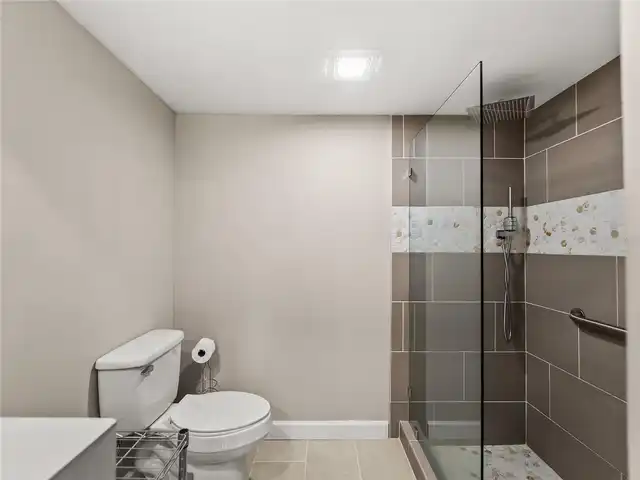 Listing Photo 36