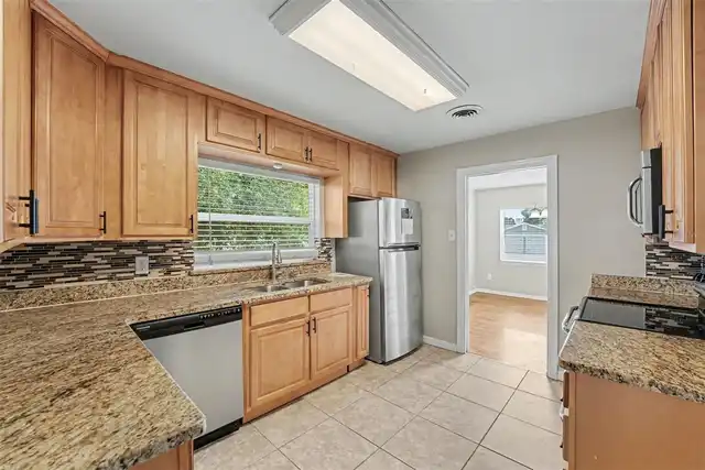 Listing Photo 7