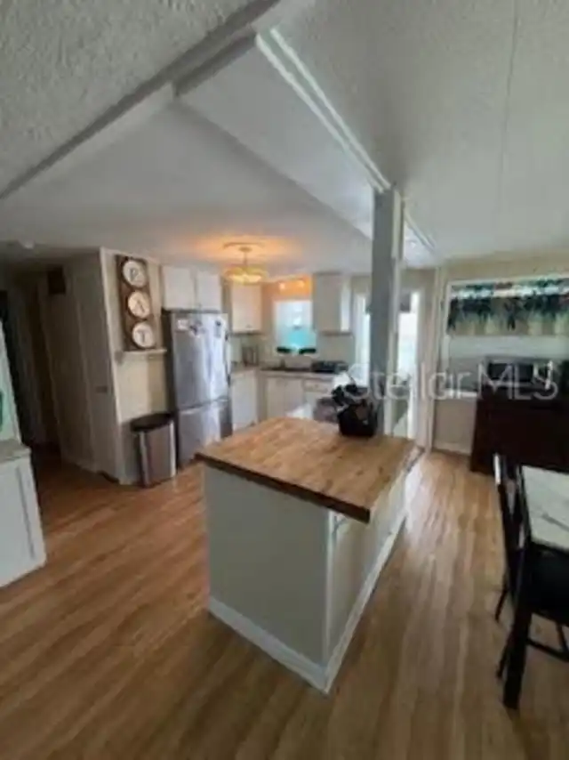 Listing Photo 6