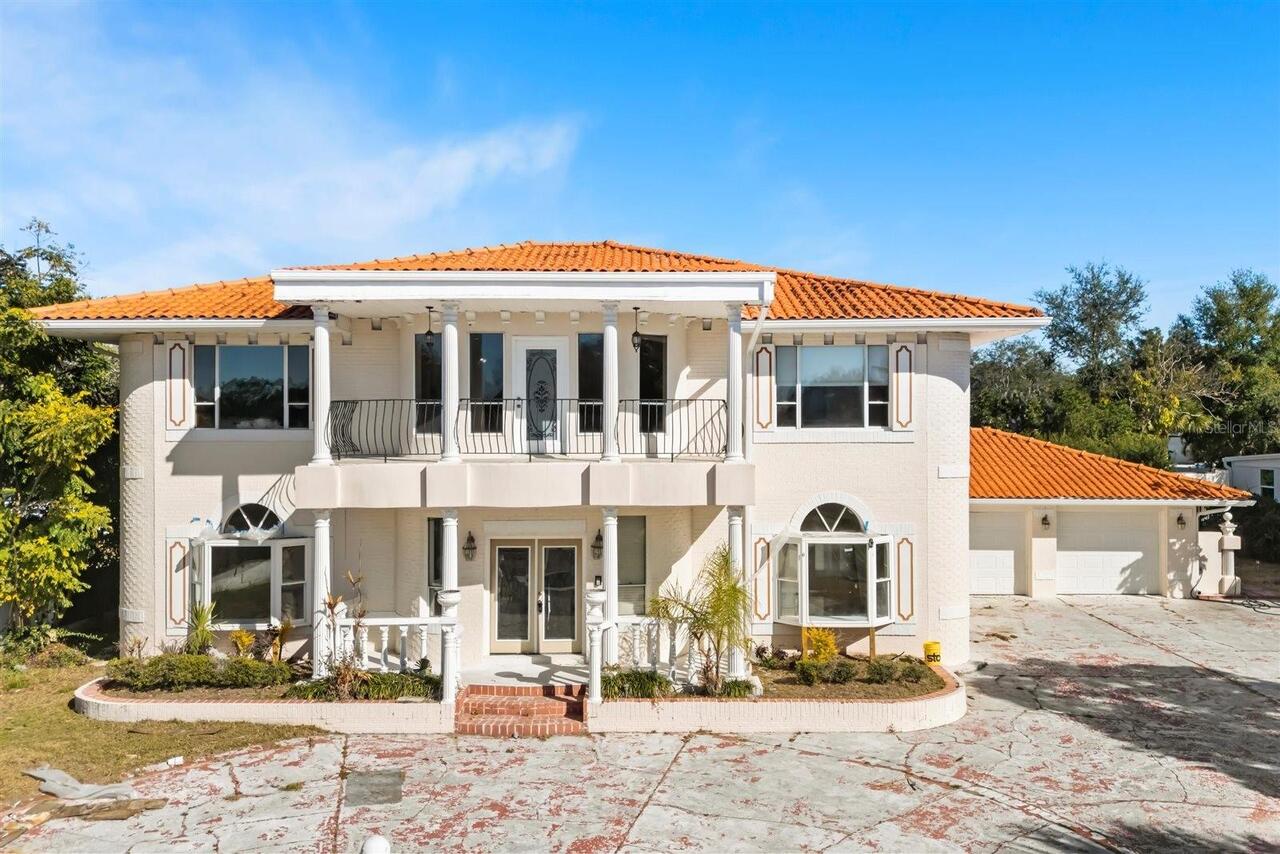 4BR, Home, 4BA, $1,400,000
Read More