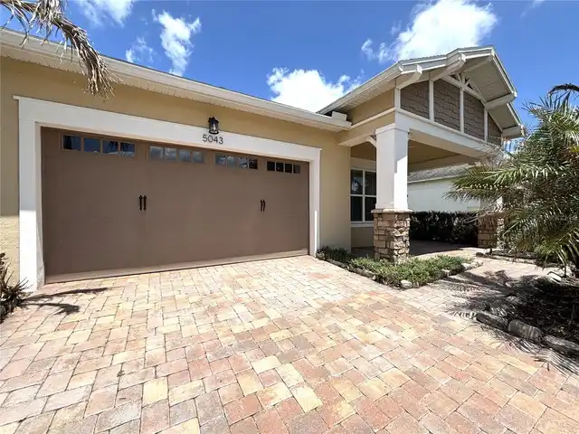 Listing Photo 9