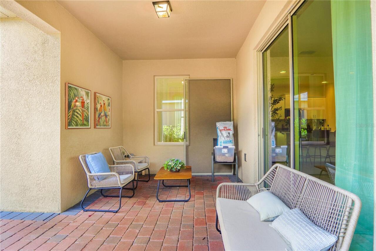 Listing Photo 10