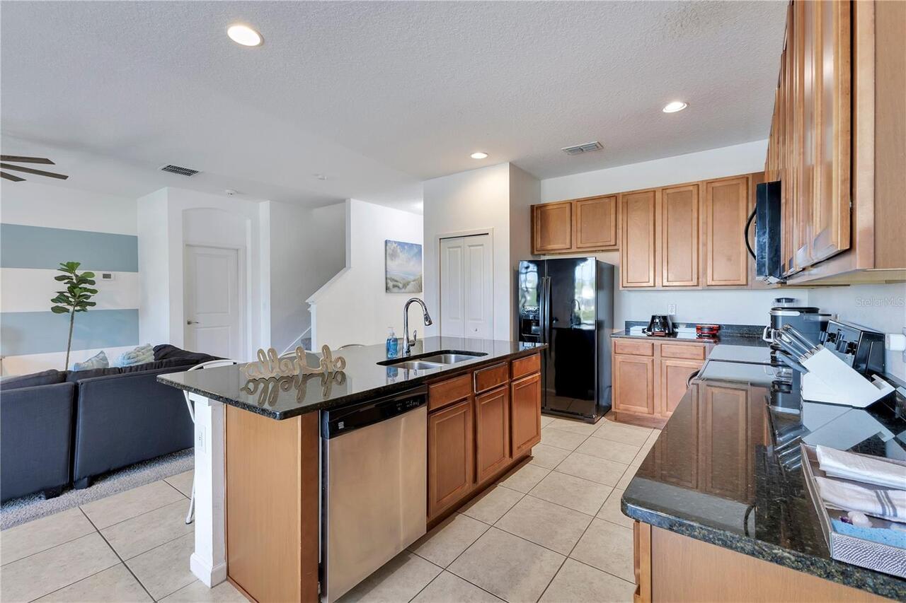 Listing Photo 8
