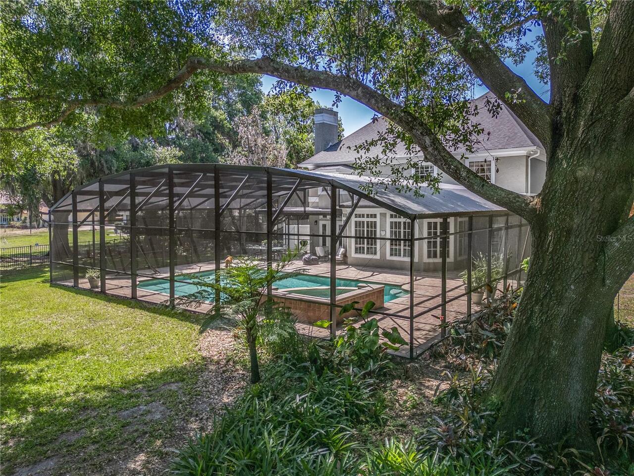 Listing Photo 12