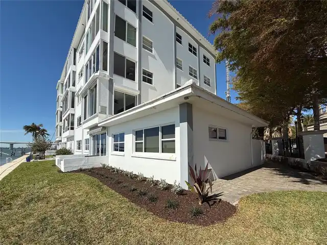 Listing Photo 32