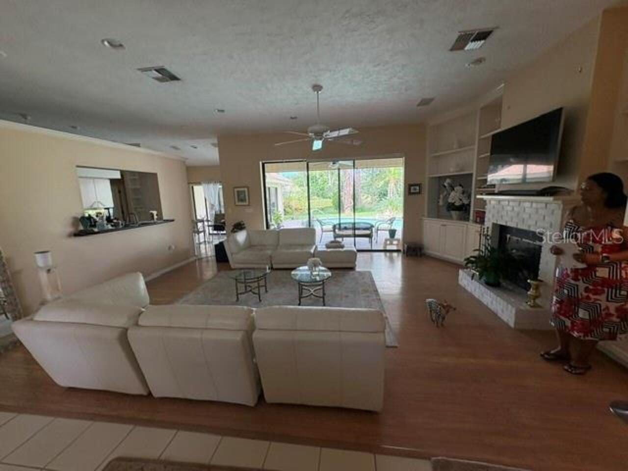 Listing Photo 17