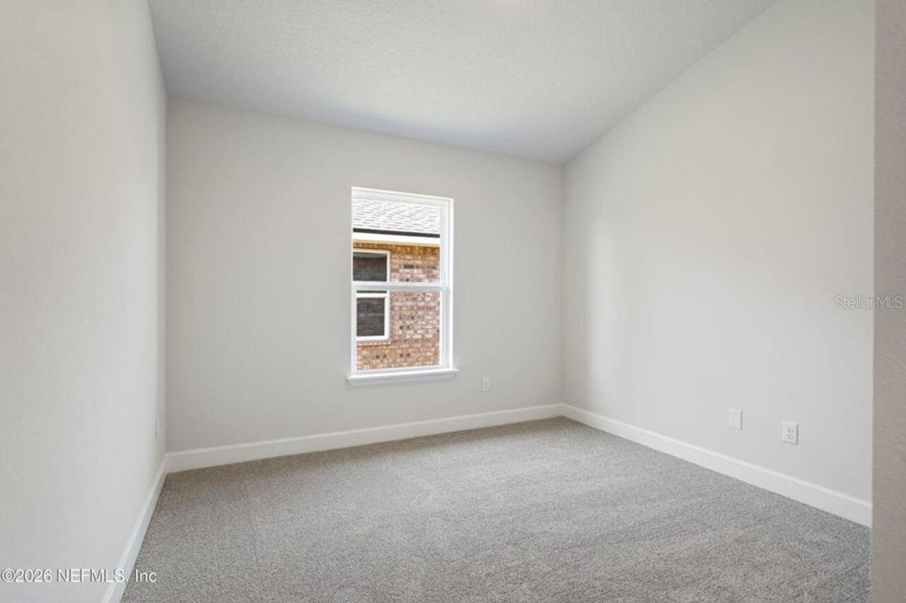 Listing Photo 14