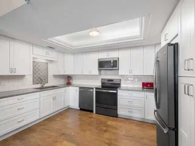 Listing Photo 7