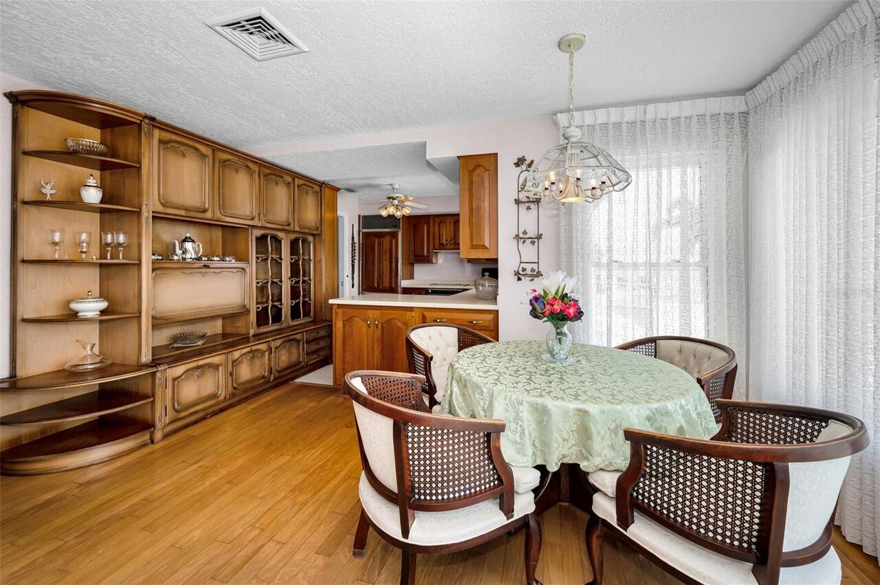 Listing Photo 32