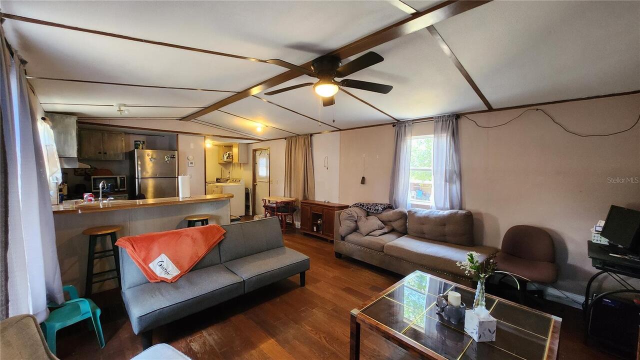 Listing Photo 10