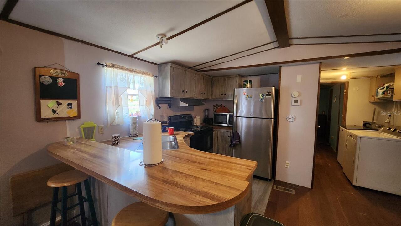 Listing Photo 14