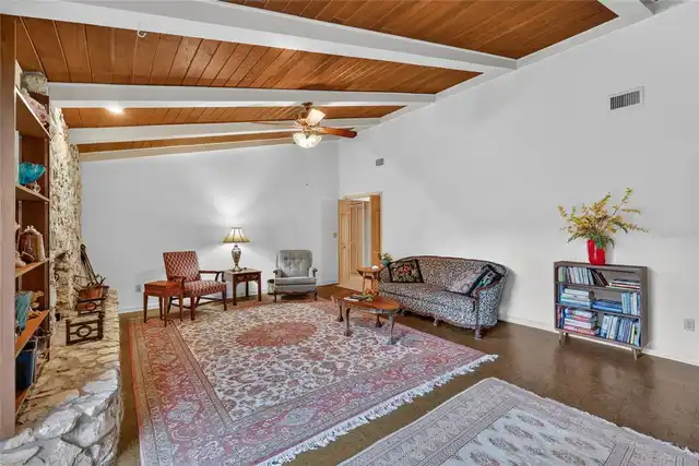 Listing Photo 21