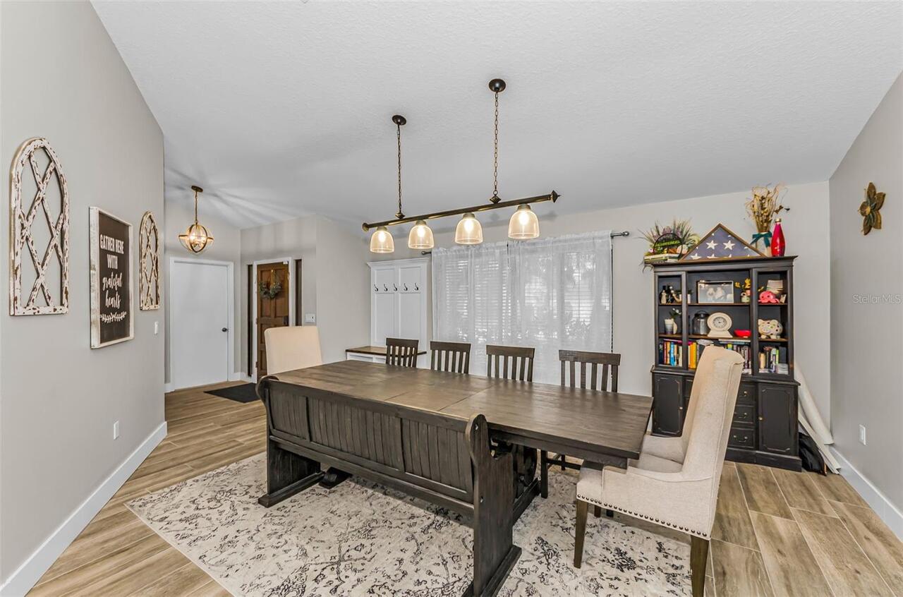Listing Photo 10