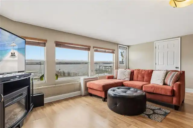Listing Photo 19