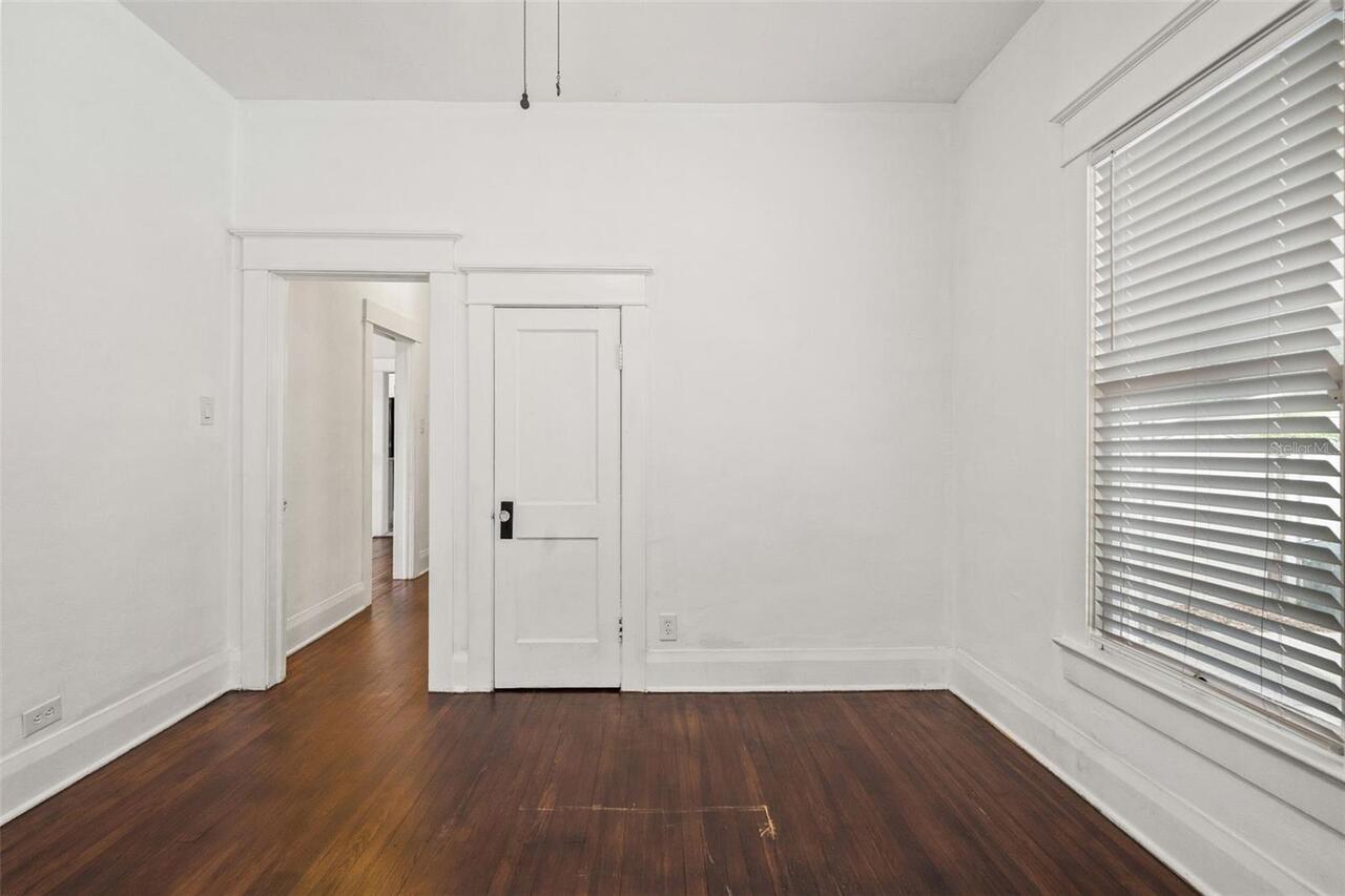 Listing Photo 16