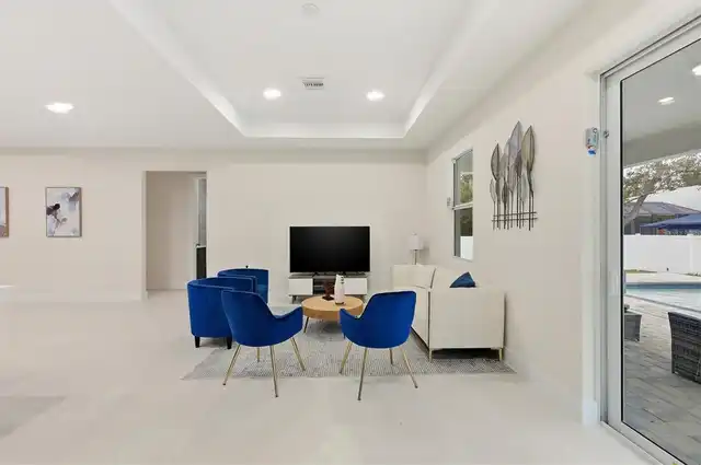 Listing Photo 7