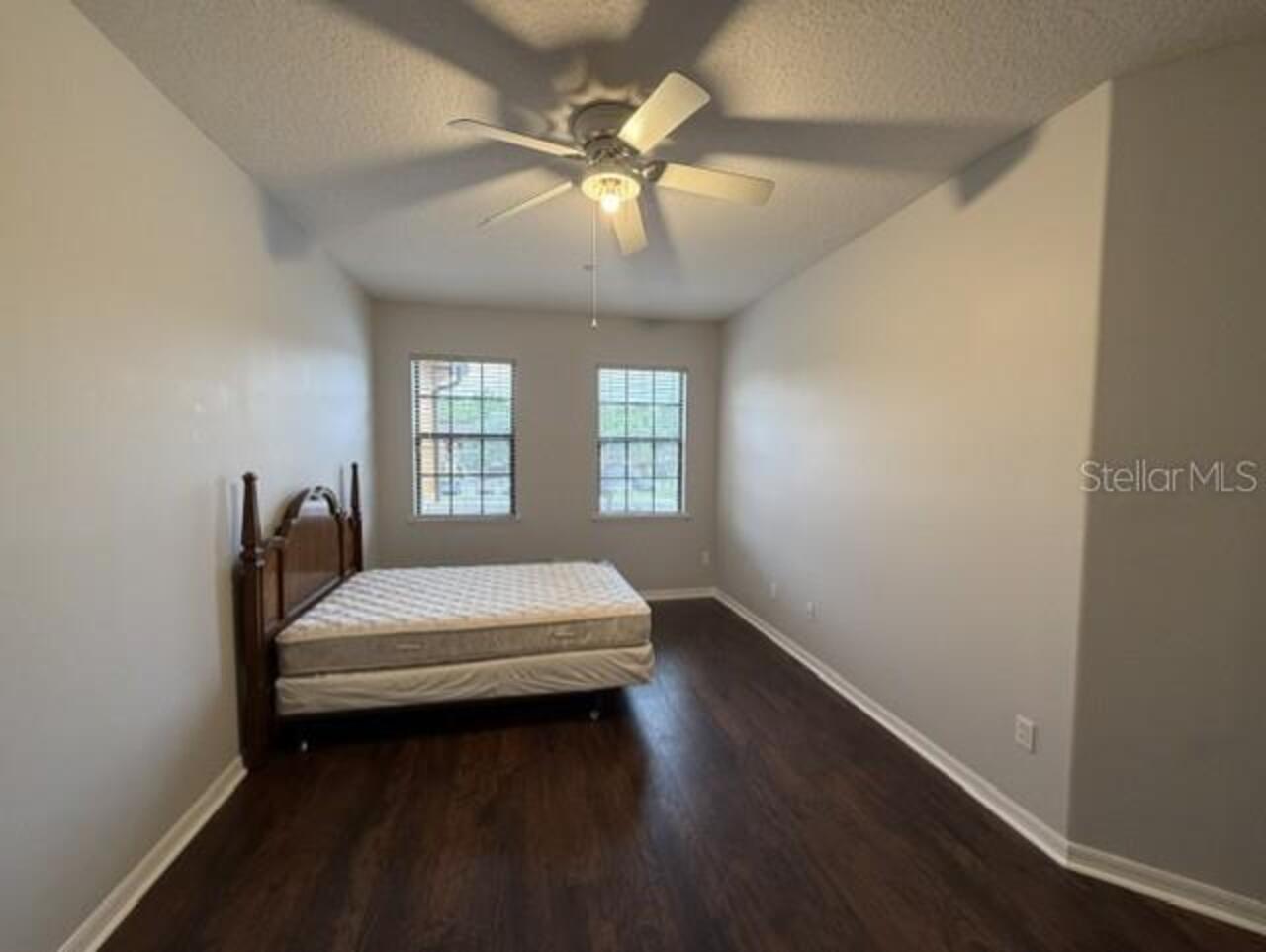 Listing Photo 17