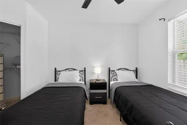 Listing Photo 22