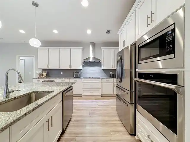 Listing Photo 19