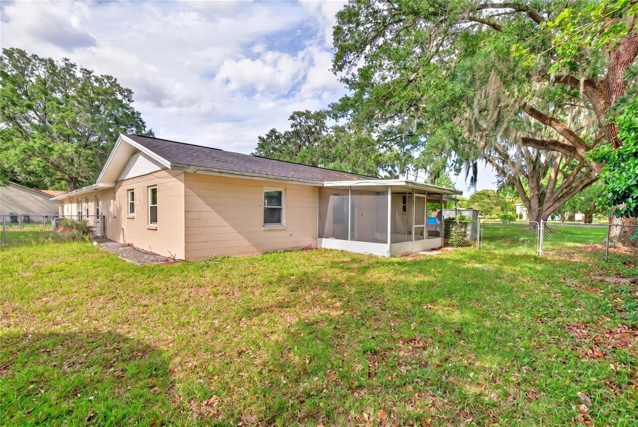 Listing Photo 16